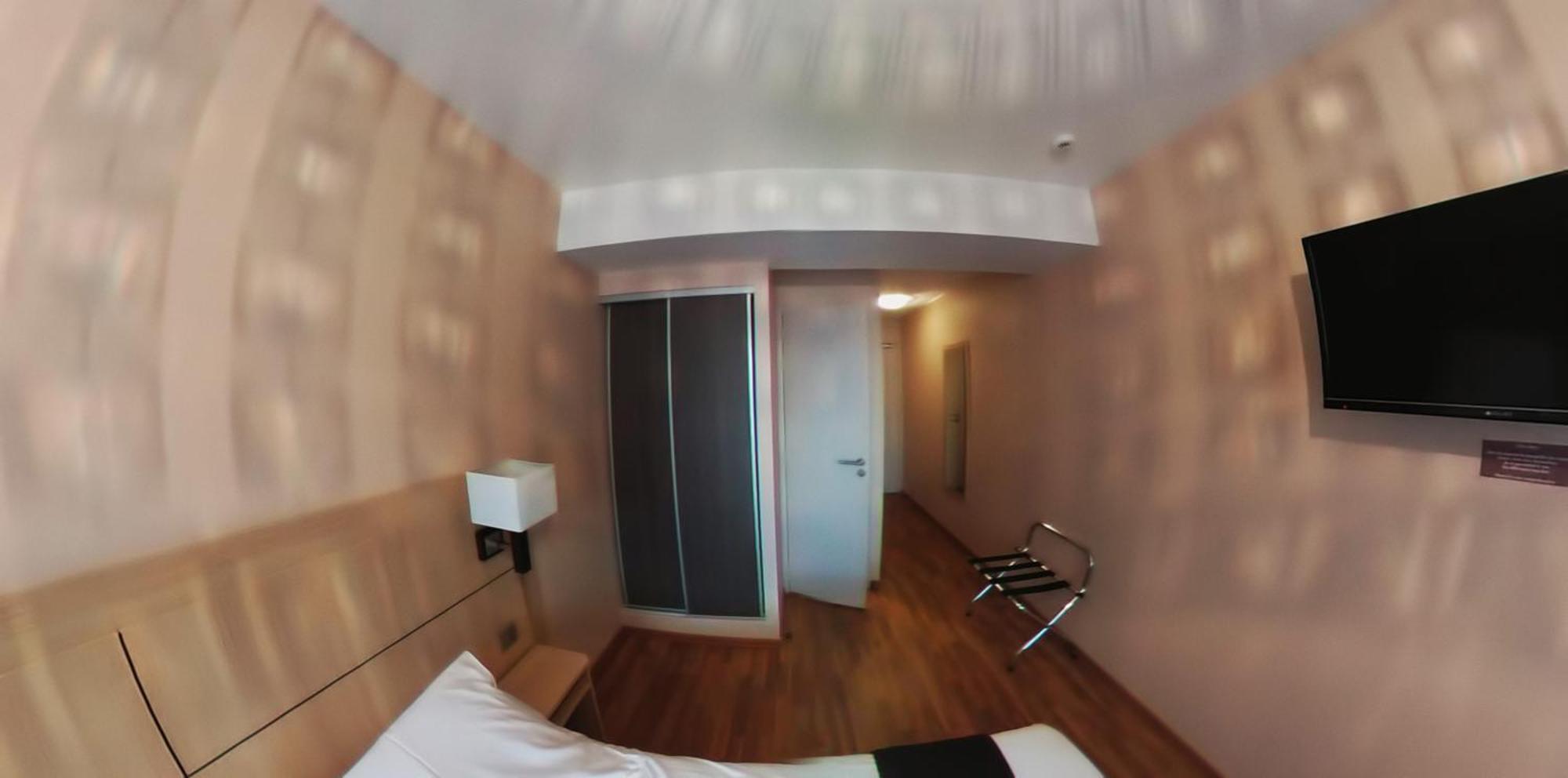 Hotel Au Bon Coin Cloyes-sur-le-Loir Exteriör bild